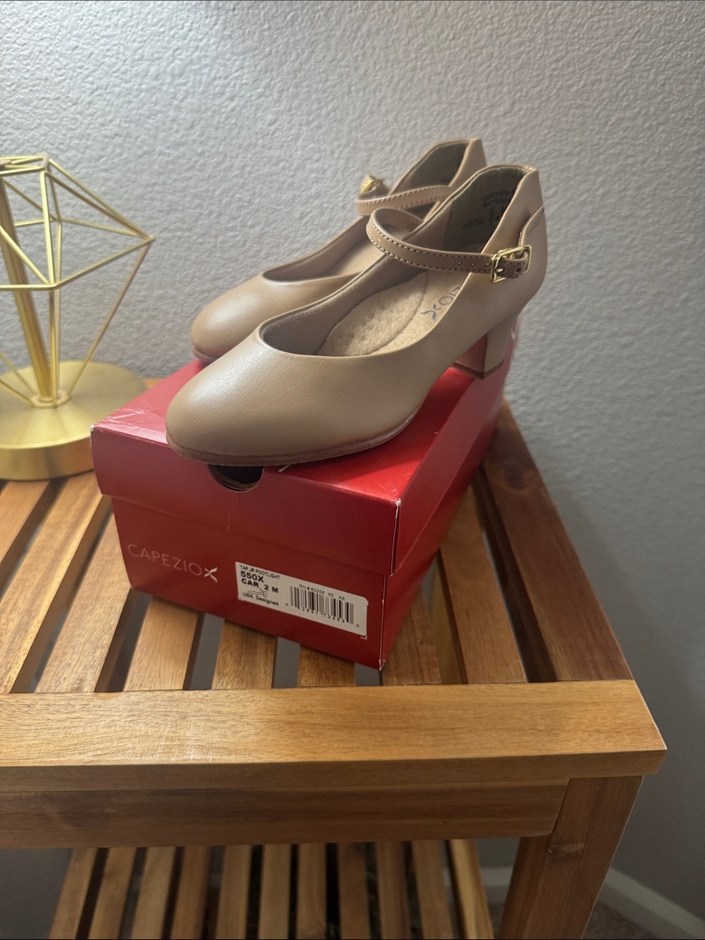 JR. FOOTLIGHT CHARACTER SHOE - CHILD